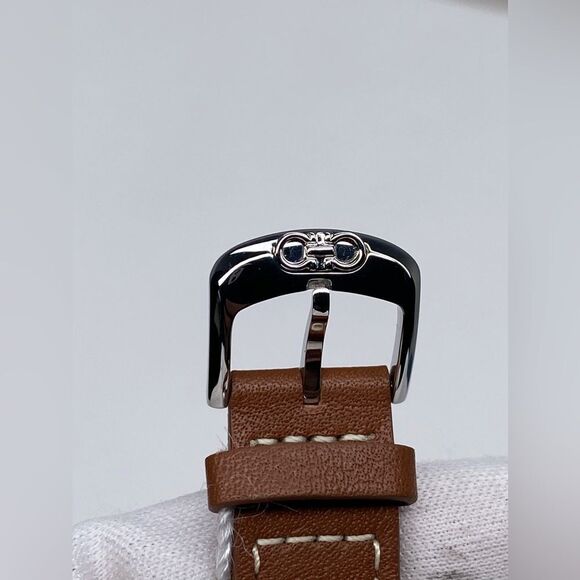 Ferragamo Square Brown Leather Strap Watch 19mm - Picture 15 of 15